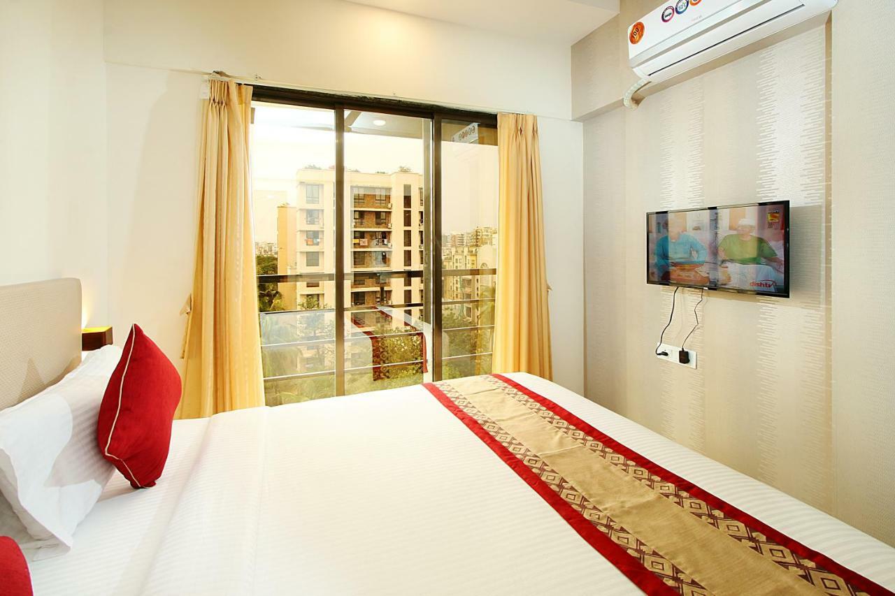 Mumbai House Luxury Apartments Santacruz East, Мумбаї Екстер'єр фото